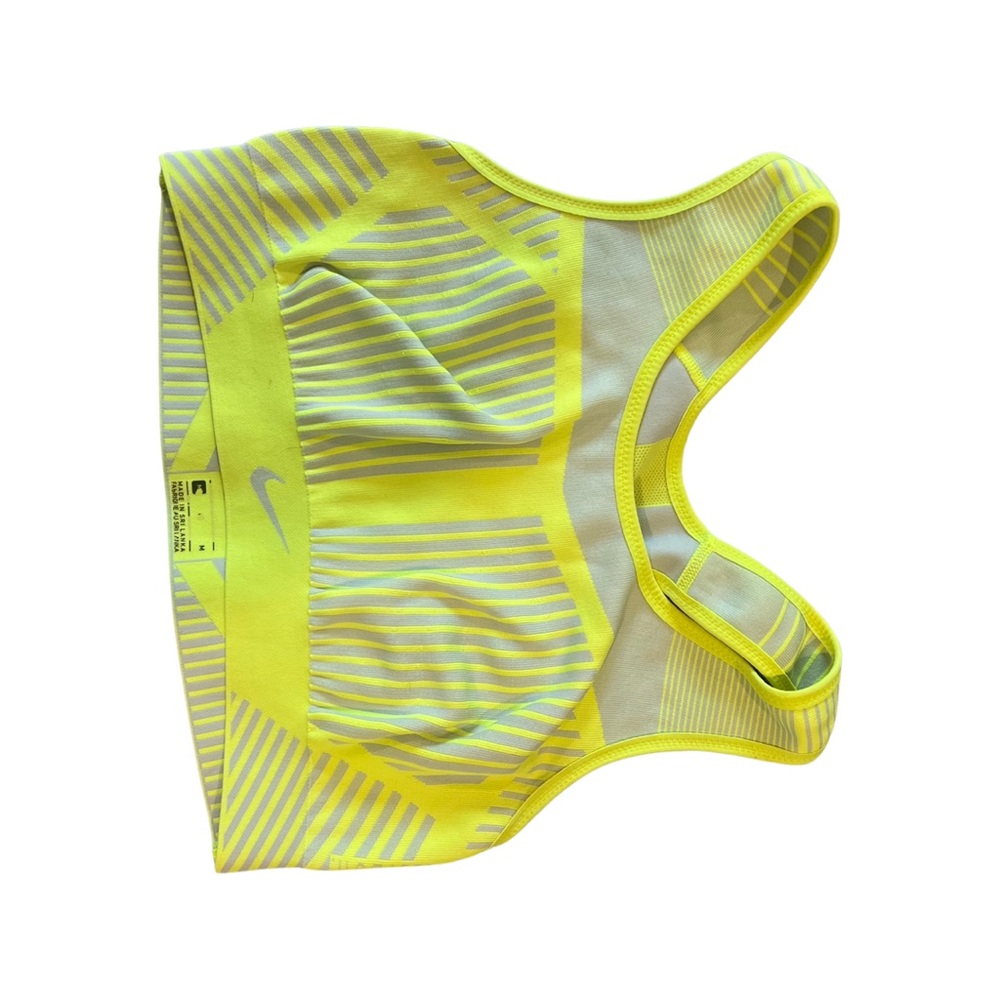 Nike sports bra size M